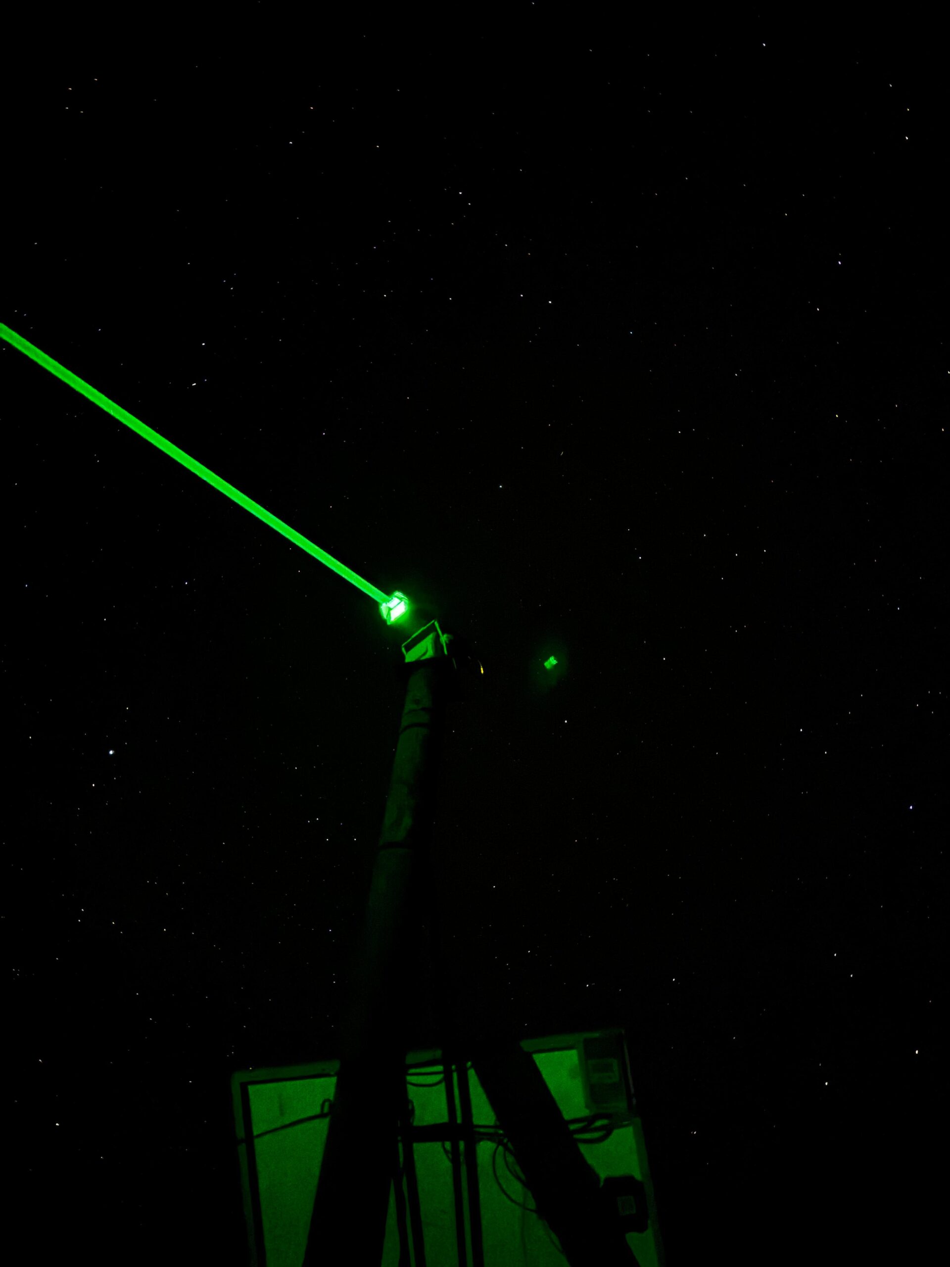 control de aves en energía renovable